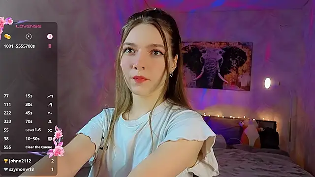 AuraLune   online show from May 31, 2:02 pm