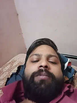 Arnav13579 online show from May 18, 7:47 am