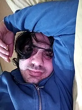 sangreal1996 online show from April 15, 10:32 pm