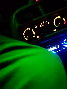 Snapshot of saur1221wjz chatting on April 13, 9:31 pm saur1221wjz online show from April 13, 9:31 pm