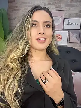 JennaSkyeXXX online show from April 14, 11:55 pm