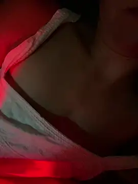 babiecutiebaddie online show from August 1, 3:28 am