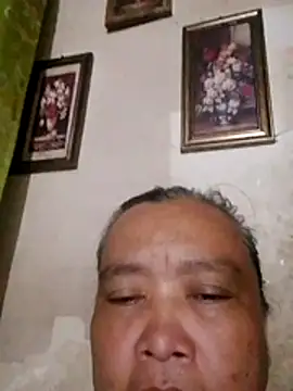 Snapshot of jeanyummytits chatting on June 4, 6:14 pm jeanyummytits online show from June 4, 6:14 pm