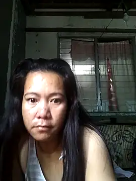 Snapshot of pinaylinda chatting on April 15, 10:21 pm pinaylinda online show from April 15, 10:21 pm