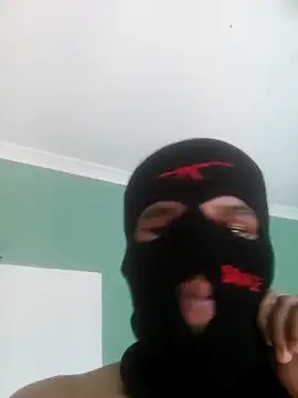 Snapshot of Heizelb chatting on April 14, 8:42 am Heizelb online show from April 14, 8:42 am