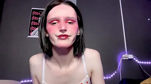 Niky Long online show from April 23, 9:50 pm