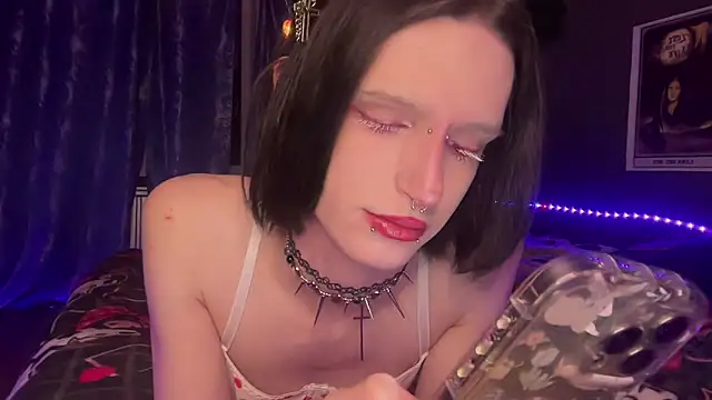 Niky Long online show from May 7, 11:54 pm