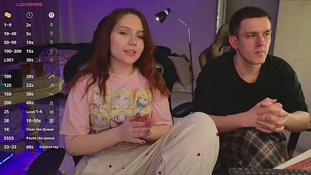 YouHoldMee online show from May 6, 8:03 pm