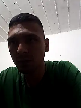 Snapshot of PROSTITUTO-RICO chatting on June 24, 2:43 am PROSTITUTO-RICO online show from June 24, 2:43 am