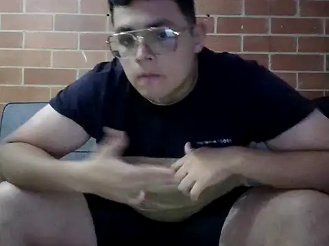 steef0  online show from April 16, 3:18 am