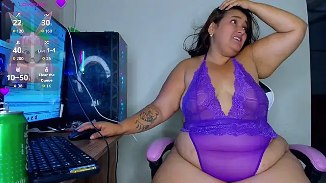 cellycanela  online show from May 29, 3:48 am