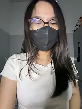 ZzyzyZ-009 online show from May 13, 5:16 am