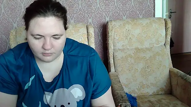 DillionWestgate online show from April 15, 5:14 am