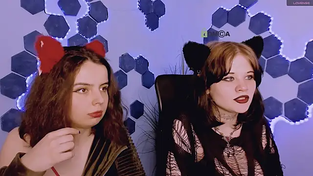 Snapshot of nikki_kiss_ chatting on May 29, 9:18 am nikki kiss online show from May 29, 9:18 am