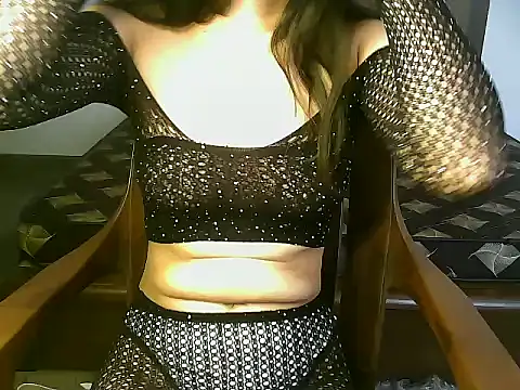 Snapshot of Dark_Fantasy02 chatting on April 21, 7:14 am Dark Fantasy02 online show from April 21, 7:14 am