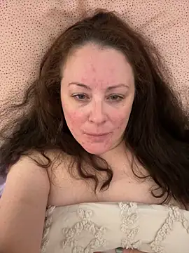 NeedyKitty47 online show from May 26, 11:06 am