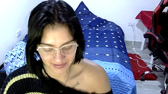 Snapshot of Bandida553 chatting on June 25, 5:12 am Bandida553 online show from June 25, 5:12 am