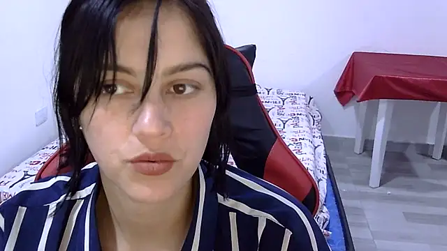 Snapshot of Bandida553 chatting on July 24, 11:58 pm Bandida553 online show from July 24, 11:58 pm