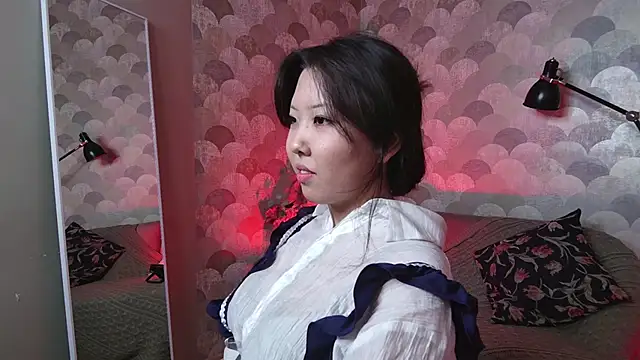 AzureMimi online show from May 1, 1:48 pm