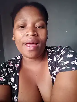 Snapshot of Diva-girl1 chatting on June 13, 8:23 am Diva-girl1 online show from June 13, 8:23 am