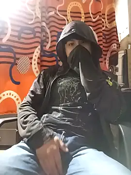 Snapshot of Alxzs chatting on April 15, 5:53 pm Alxzs online show from April 15, 5:53 pm