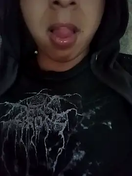 Snapshot of Alxzs chatting on April 16, 1:50 am Alxzs online show from April 16, 1:50 am