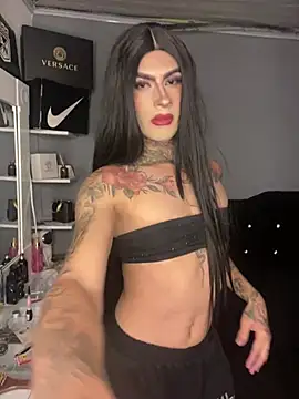 valen lewiiz online show from April 30, 1:45 am