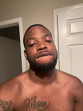 blackdiesel0 online show from May 15, 2:13 pm