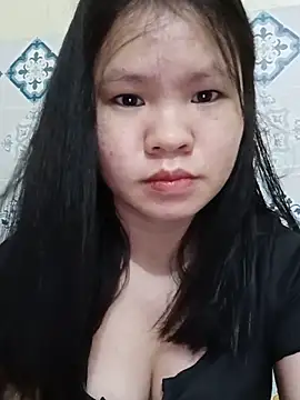 Snapshot of Seraphinahh chatting on May 31, 9:27 am Seraphinahh online show from May 31, 9:27 am