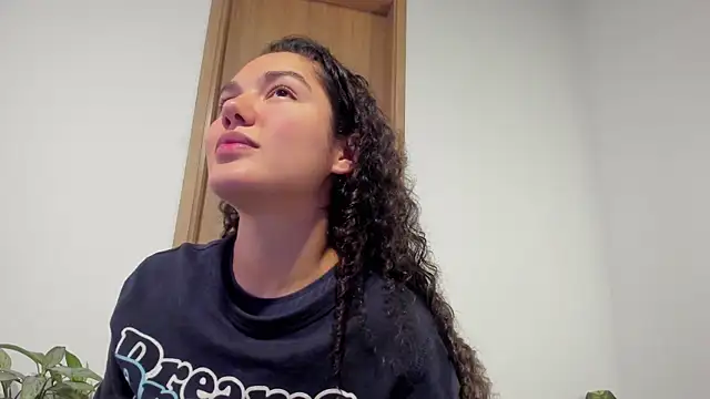 MiaRouseex online show from May 9, 11:10 pm