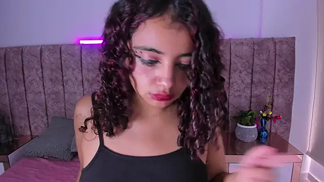 Snapshot of Dahlia_rossee chatting on June 22, 8:06 pm Dahlia rossee online show from June 22, 8:06 pm