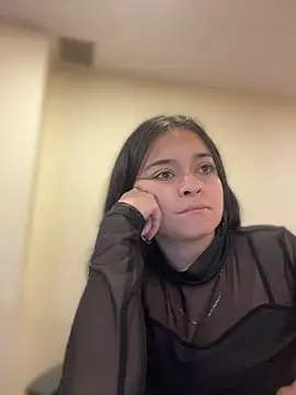 Snapshot of Selene__Ferrer chatting on June 17, 1:23 pm Selene Ferrer online show from June 17, 1:23 pm