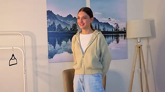 Snapshot of NatashaRieker chatting on April 15, 9:38 am NatashaRieker online show from April 15, 9:38 am