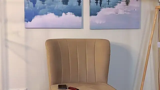 Snapshot of NatashaRieker chatting on April 16, 10:05 am NatashaRieker online show from April 16, 10:05 am