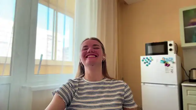 doana bebriti online show from April 15, 12:01 pm