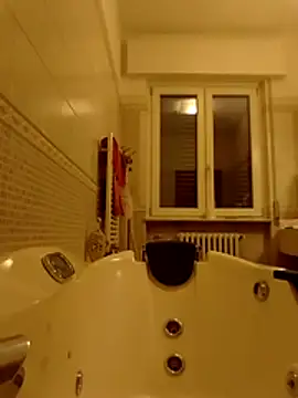 Snapshot of stefanotoma91 chatting on April 16, 1:45 pm stefanotoma91 online show from April 16, 1:45 pm