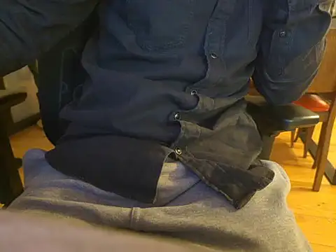 Snapshot of the_big_white_cock_fr chatting on April 13, 9:31 pm the big white cock fr online show from April 13, 9:31 pm