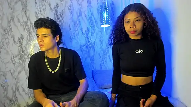 Snapshot of Kratos_Kuromiix chatting on April 15, 5:36 am Kratos Kuromiix online show from April 15, 5:36 am