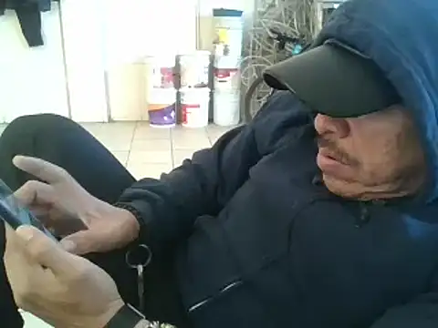 Snapshot of Oskr2024XXX chatting on December 26, 8:11 pm Oskr2024XXX online show from December 26, 8:11 pm
