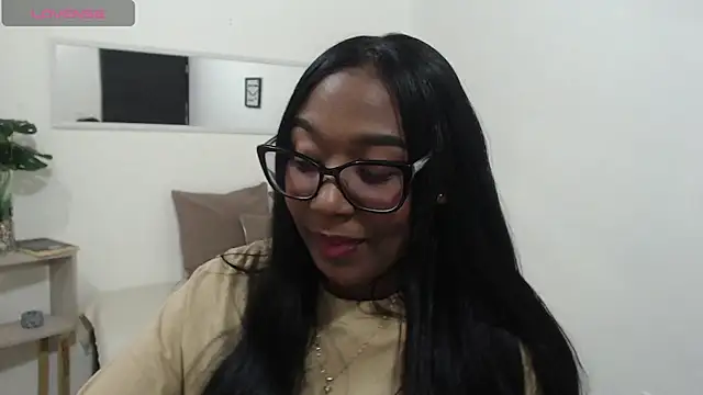 Snapshot of Chell_Ivy chatting on April 15, 3:30 pm Chell Ivy online show from April 15, 3:30 pm