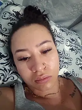 Snapshot of AngelMartinss chatting on April 14, 4:29 am AngelMartinss online show from April 14, 4:29 am