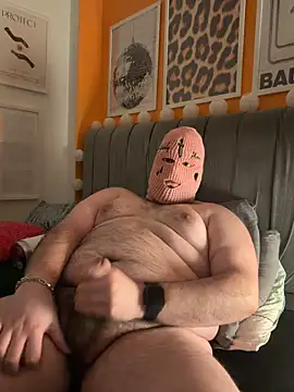 Snapshot of merthanss chatting on April 15, 10:54 pm merthanss online show from April 15, 10:54 pm