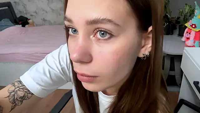 FlufyRabbit online show from April 16, 3:29 am