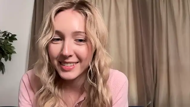Kattie Petite online show from April 25, 2:47 pm