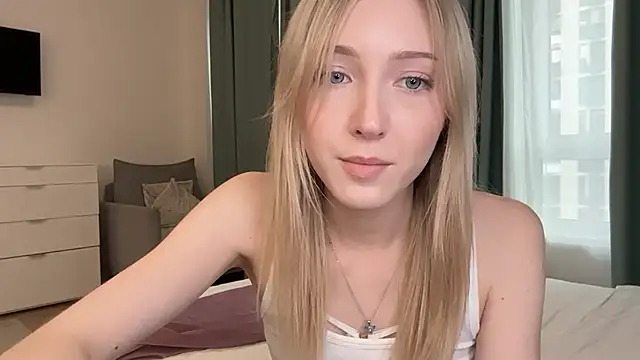 Kattie Petite online show from May 7, 3:17 pm