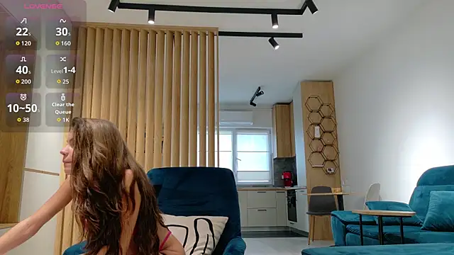 Tiny Blush online show from June 18, 4:35 am