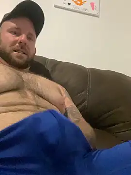phattyluv89 online show from June 10, 4:39 pm