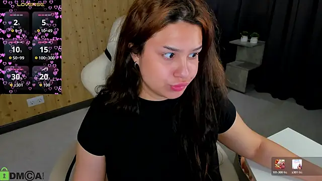 nicolewoss online show from July 10, 4:28 am