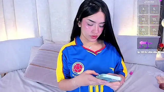 im miaadoll online show from June 17, 2:51 pm