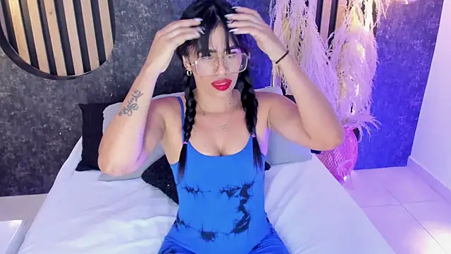 CatalinaRey online show from May 26, 11:17 am